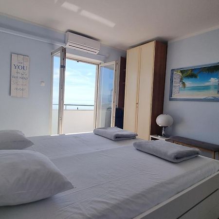 Apartment With Direct Sea View, Free Parking And Close To Beaches And Promenade Lovran Exterior foto